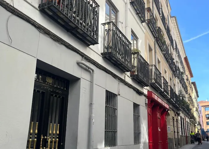 Ven y Alójate en Chueca Madrid